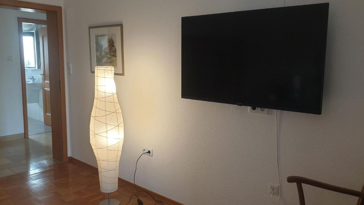 Ferienwohnung Mit Terrasse, Kostenloses Wlan, Parkplatz Bad Oeynhausen Extérieur photo